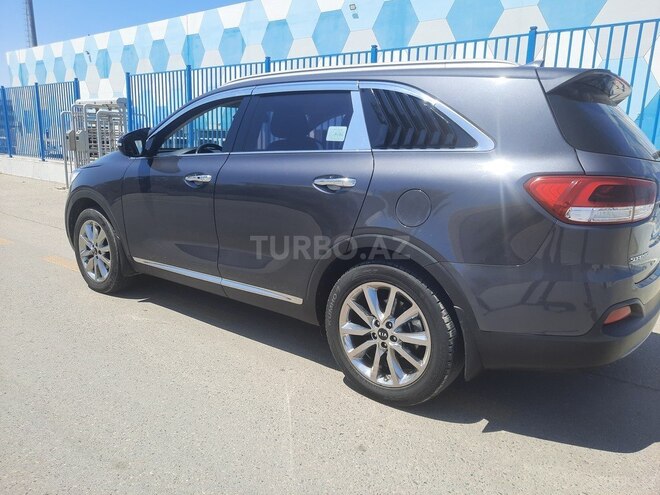 Kia Sorento-4