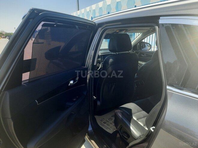 Kia Sorento-9
