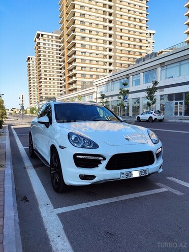 Porsche Cayenne-3