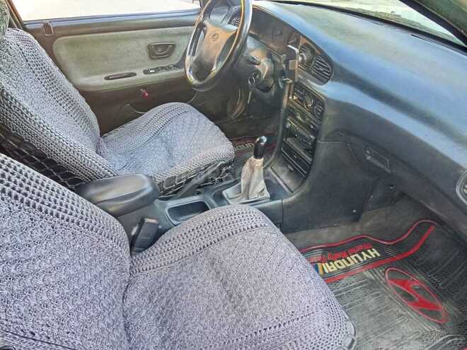 Hyundai Sonata-6