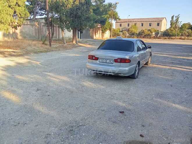 Hyundai Sonata-2