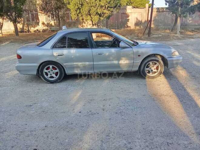 Hyundai Sonata-4