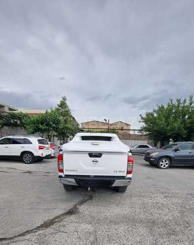 Nissan Navara 2016, 77,000 km - 2.5 l - Bakı