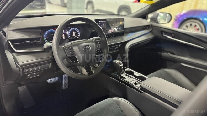 Toyota Camry-7