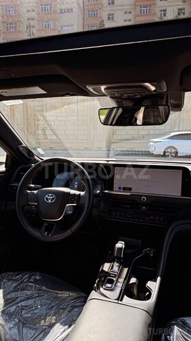 Toyota Crown 2024, 33,796 km - 2.5 л - Bakı