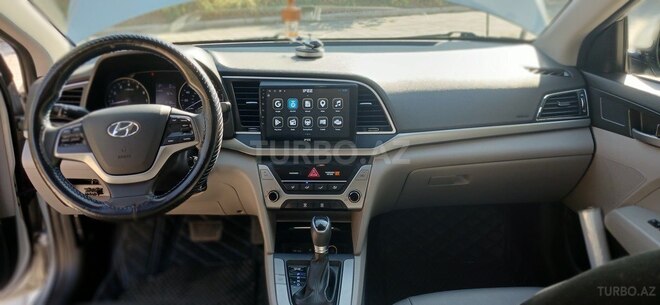 Hyundai Elantra 2016, 180,000 km - 2.0 л - Bakı
