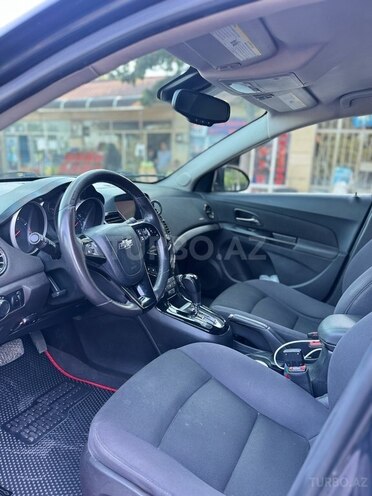 Chevrolet Cruze-9
