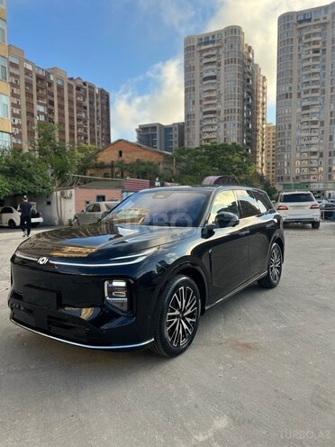 Changan Qiyuan Q07-3