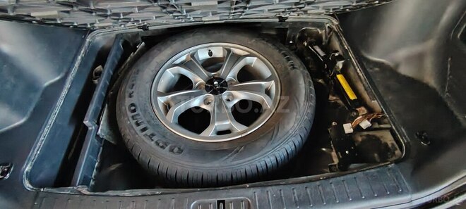 Hyundai Tucson 2009, 301,372 km - 2.7 l - Tovuz