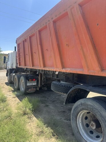 MAZ 642208-5