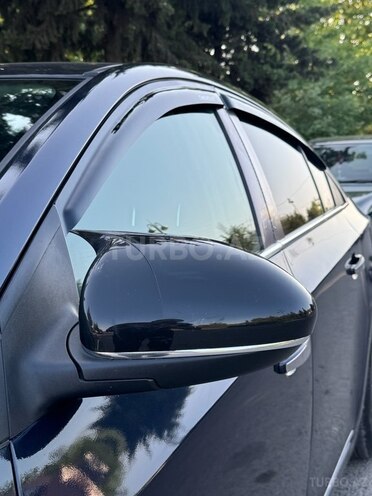 Chevrolet Cruze-12