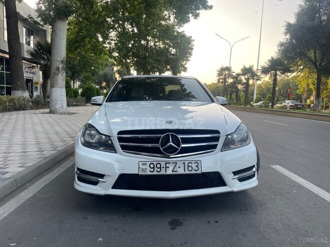 Mercedes C 250 2013, 284,000 km - 1.8 л - Beyləqan