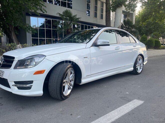 Mercedes C 250 2013, 284,000 km - 1.8 л - Beyləqan