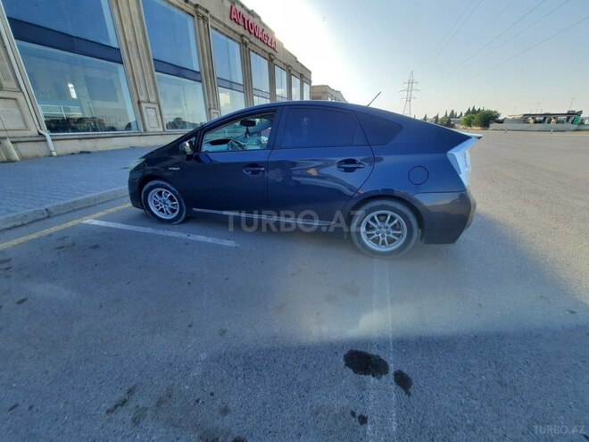 Toyota Prius 2011, 256,333 km - 1.8 l - Gəncə