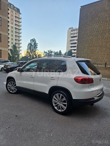 Volkswagen Tiguan 2011, 250,000 km - 2.0 l - Bakı