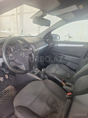Opel Astra 2005, 330,000 km - 1.3 l - Bakı