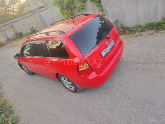 Toyota Corolla 2005, 260,000 km - 1.4 l - Quba