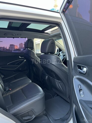 Hyundai Santa Fe-11