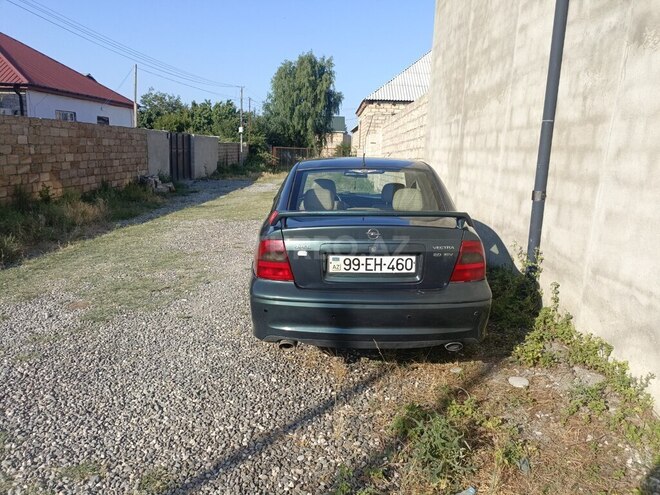 Opel Vectra 1999, 300,000 km - 2.0 l - Bakı