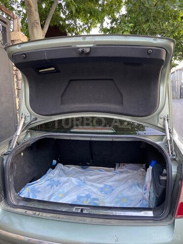 Volkswagen Passat 2002, 217,000 km - 1.8 l - Bakı