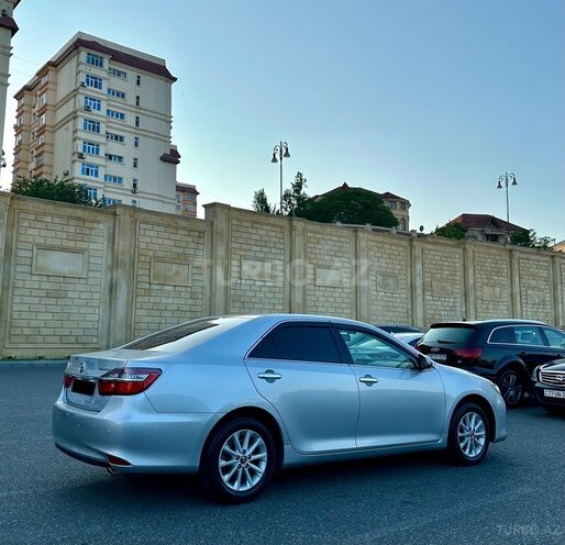 Toyota Camry-6