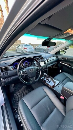Toyota Camry-8