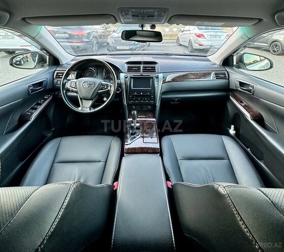 Toyota Camry-7
