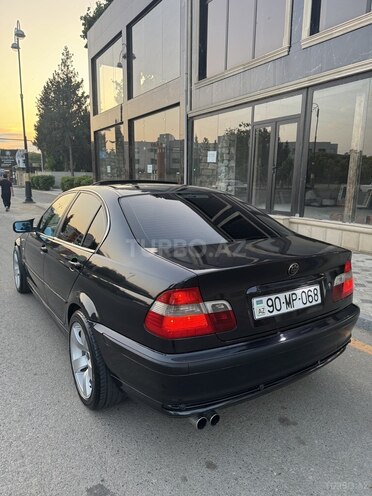 BMW 320-7
