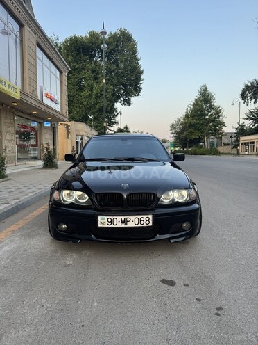 BMW 320-1