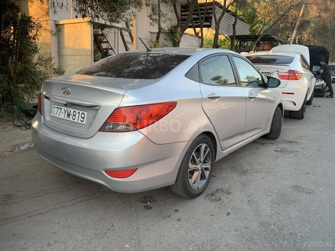 Hyundai Accent 2012, 207,000 km - 1.6 l - Bakı