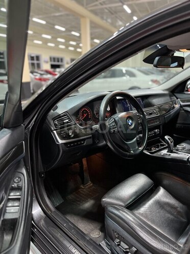 BMW 530-17