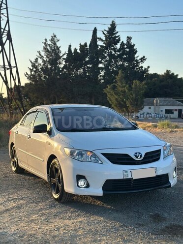 Toyota Corolla 2011, 303,000 km - 1.8 л - Bakı