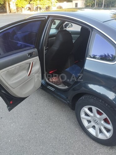 Volkswagen Passat 2003, 125,000 km - 1.8 l - Mingəçevir