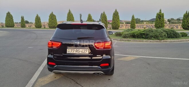 Kia Sorento 2018, 138,300 km - 2.0 l - Naftalan