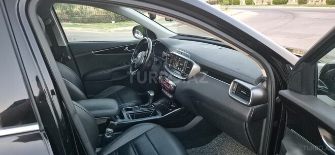 Kia Sorento 2018, 138,300 km - 2.0 l - Naftalan