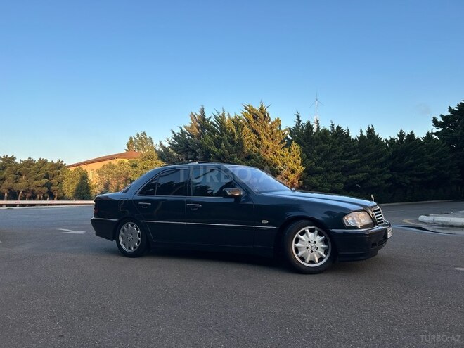 Mercedes C 220 d 2000, 426,000 km - 2.2 л - Bakı