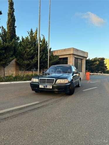 Mercedes C 220 d 2000, 426,000 km - 2.2 л - Bakı