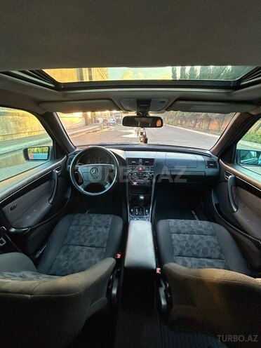 Mercedes C 220 d 2000, 426,000 km - 2.2 л - Bakı