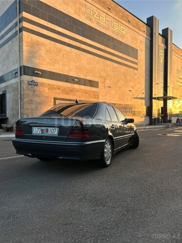 Mercedes C 220 d 2000, 426,000 km - 2.2 л - Bakı