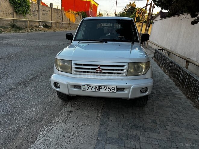 Mitsubishi Pajero io 2001, 240,152 km - 1.8 л - Bakı