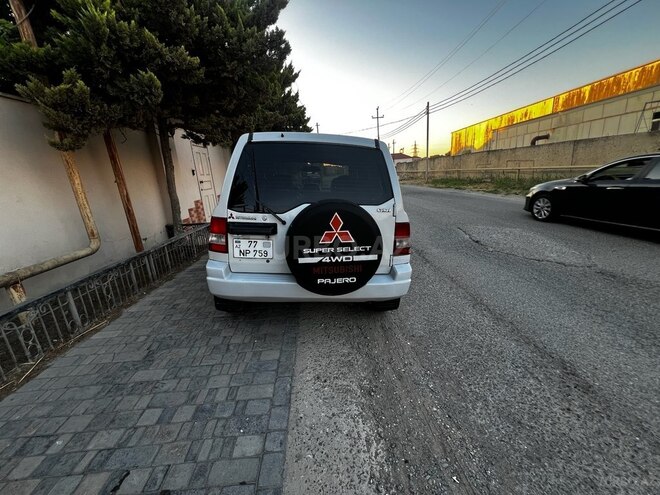 Mitsubishi Pajero io 2001, 240,152 km - 1.8 л - Bakı