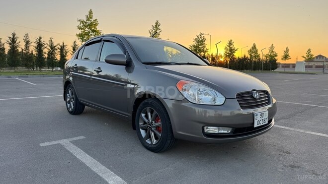 Hyundai Accent 2008, 266,000 km - 1.6 l - Salyan