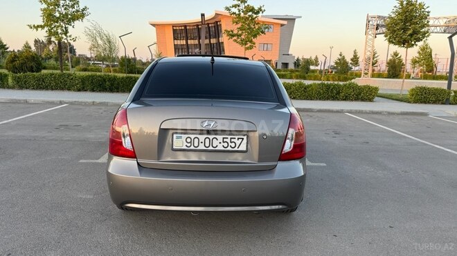 Hyundai Accent 2008, 266,000 km - 1.6 l - Salyan