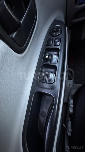 Hyundai Accent 2008, 266,000 km - 1.6 l - Salyan