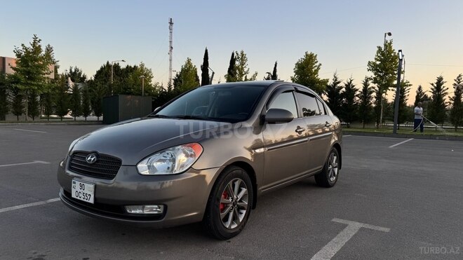 Hyundai Accent 2008, 266,000 km - 1.6 l - Salyan