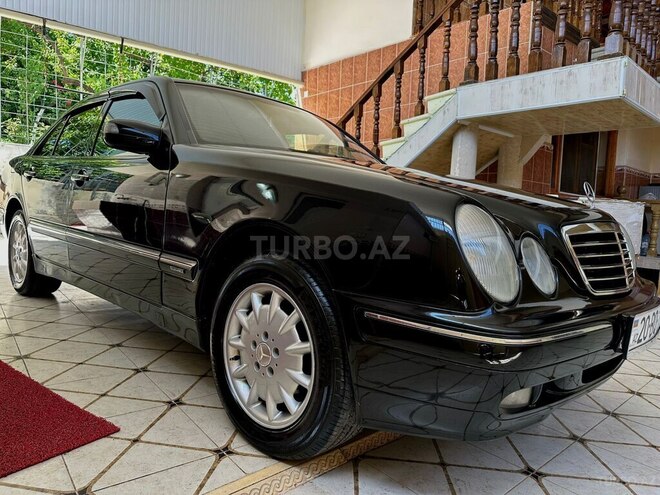 Mercedes E 200 2000, 229,000 km - 2.0 l - Gəncə