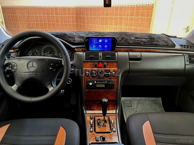 Mercedes E 200 2000, 229,000 km - 2.0 l - Gəncə