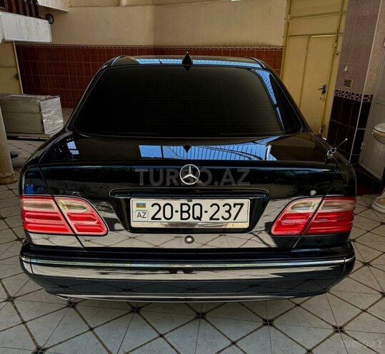Mercedes E 200 2000, 229,000 km - 2.0 l - Gəncə