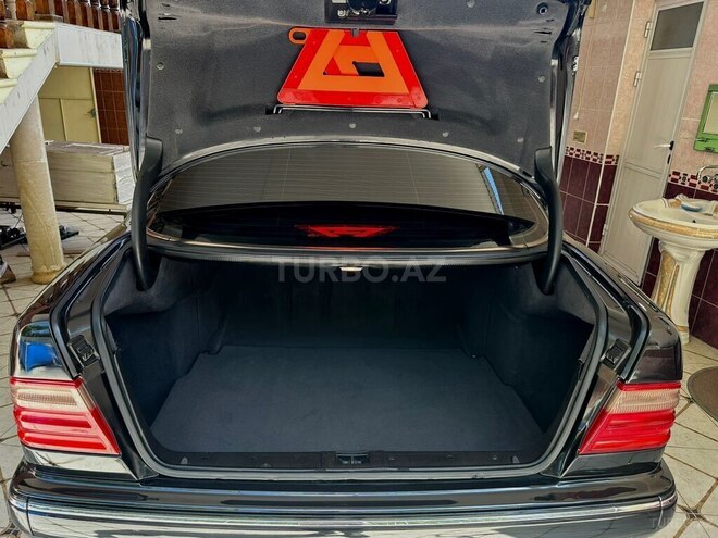 Mercedes E 200 2000, 229,000 km - 2.0 l - Gəncə