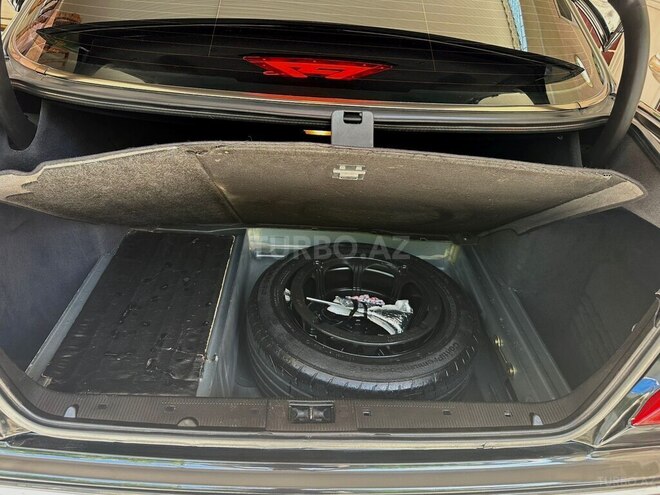 Mercedes E 200 2000, 229,000 km - 2.0 l - Gəncə